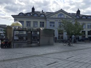 Biblioteken på andra sidan gränsen – Oslo och Drammen och norsk bibliotekskultur